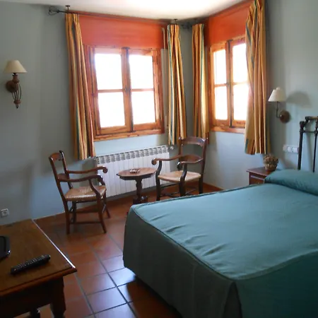 Rural & Puente Del Duraton Hotel