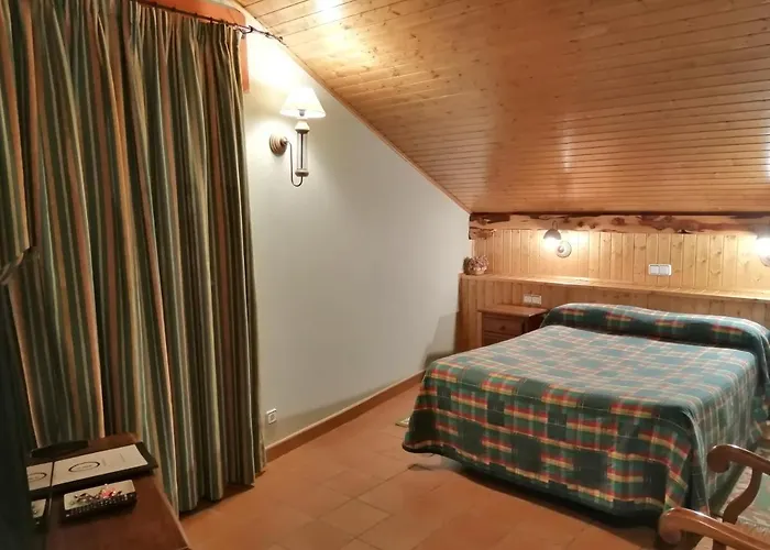 Otel Rural & Puente Del Duraton